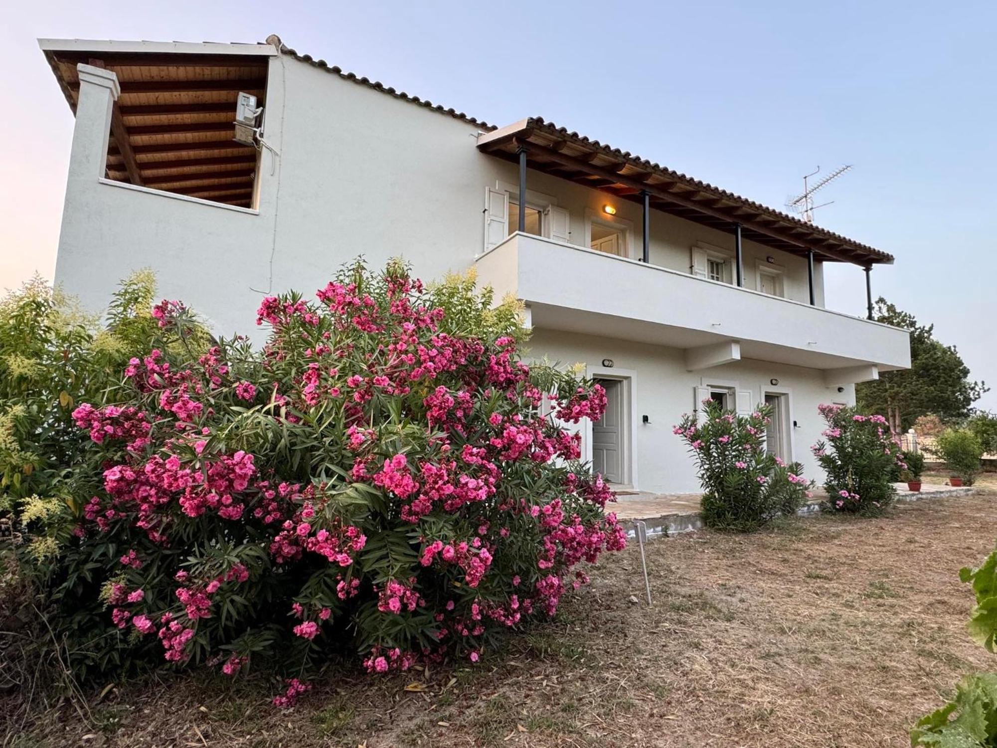 Kouros Apartments Litheres Dış mekan fotoğraf